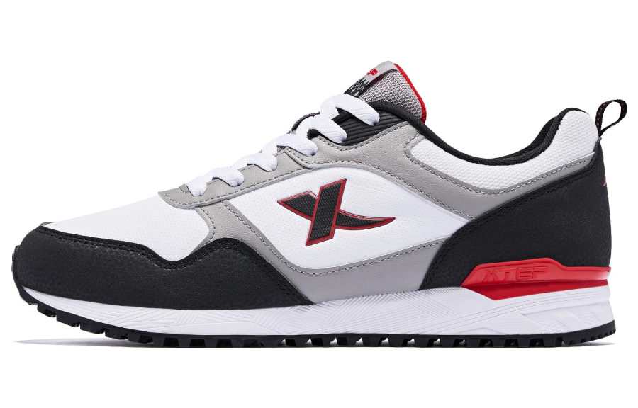 XTEP Slip Resistant Abrasion Resistant Low top Sports Casual Shoes Men's White Black Gray