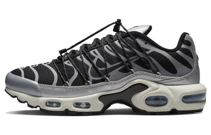 Nike Nike Air Max Plus 'Lace Toggle Black Metallic Silver' Women's