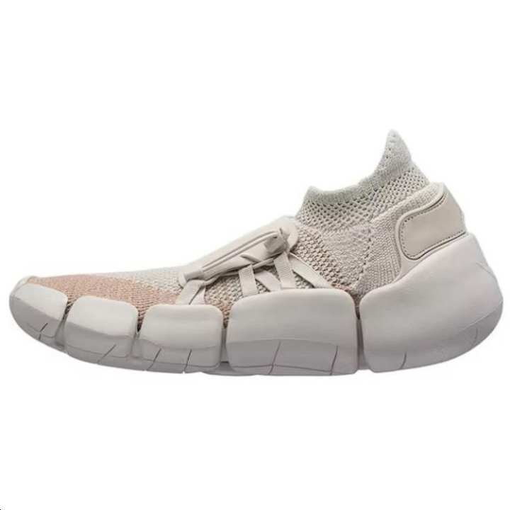Nike Nike Footscape Flyknit Dm Light Bone