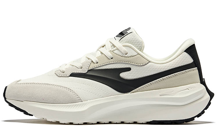 Erke Voyage Slip Resistant Abrasion Resistant Low top Casual Shoes Men's Microcrystal White Pumice Gray