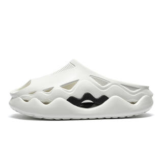 QINGKU Mamba Collection Slip Resistant Massage Cushioning Slide Slippers Unisex Knight White