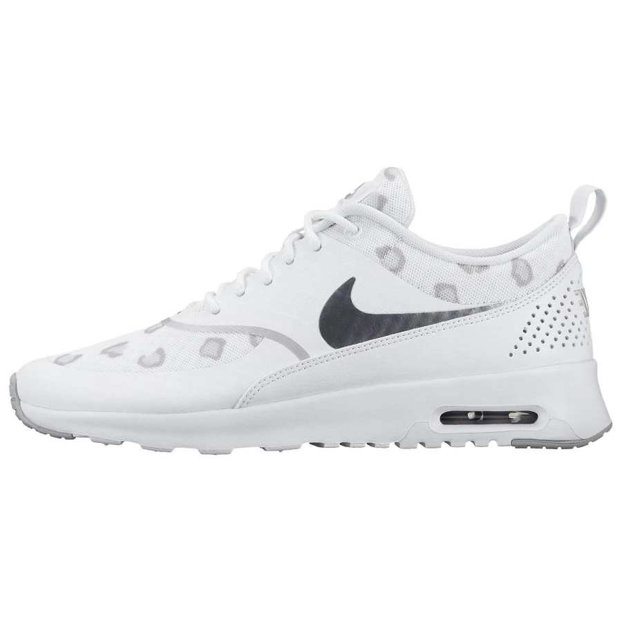 Nike Nike Air Max Thea Low top Casual Shoes Women's White Black