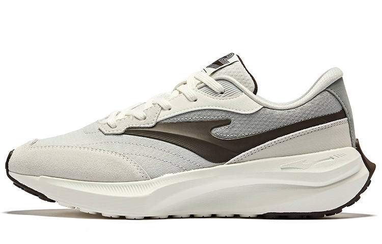 Erke Voyage Slip Resistant Abrasion Resistant Low top Casual Shoes Men's Microcrystal White Mist Gray