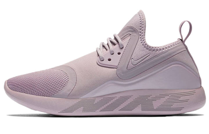 Nike Nike Lunarcharge Low Top Running Shoes Pink Women's