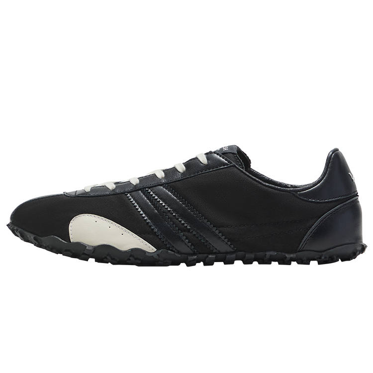 Norman Walsh Pre Fall Concorde Collection Fashion Slip Resistant Breathable Moisture Wicking Lightweight Thermal