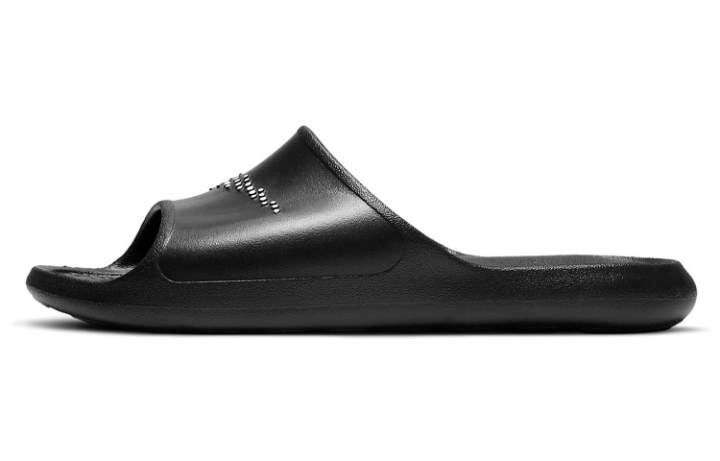 Nike Nike Victori One "Polka Swoosh" Black