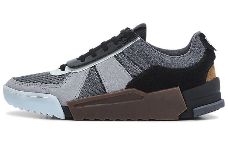 Onitsuka Tiger DD Trainer Slip on Slip Resistant, Abrasion Resistant, Lightweight