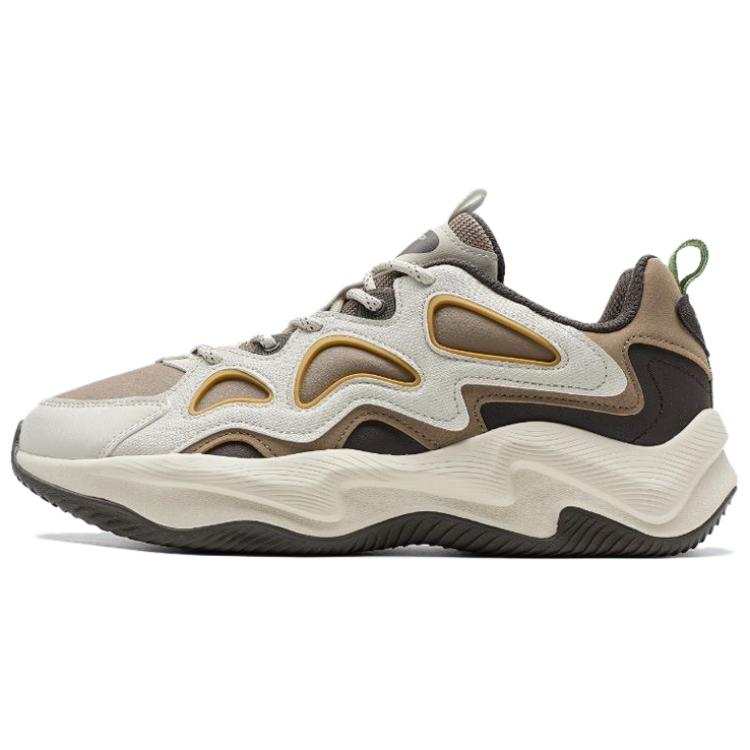 XTEP Slip Resistant Abrasion Resistant Low top Casual Shoes Men's Beige Brown