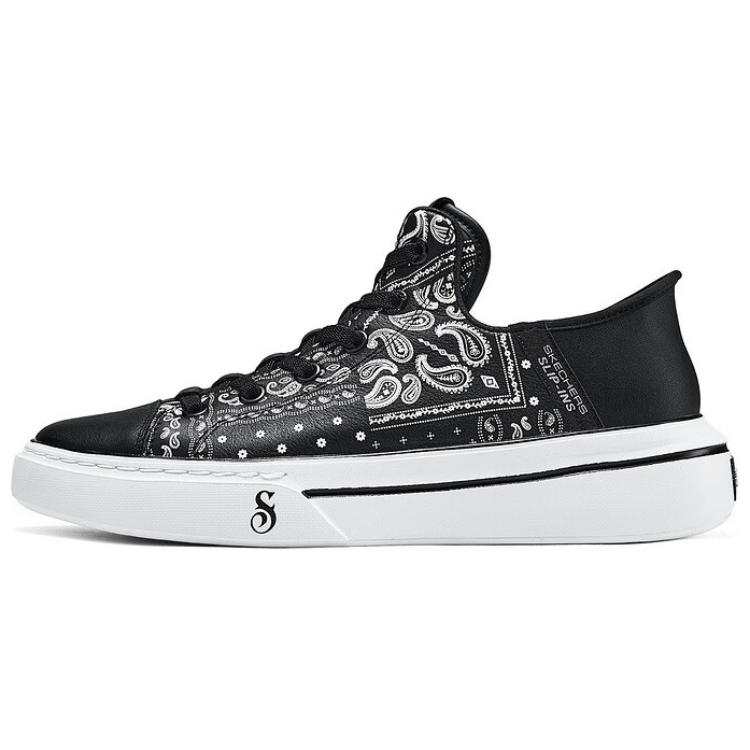 Skechers SNOOP Low top Casual Shoes Men's Black