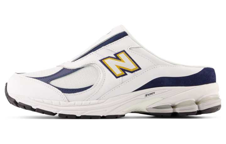 New Balance New Balance 2002R Mule White Navy Blue
