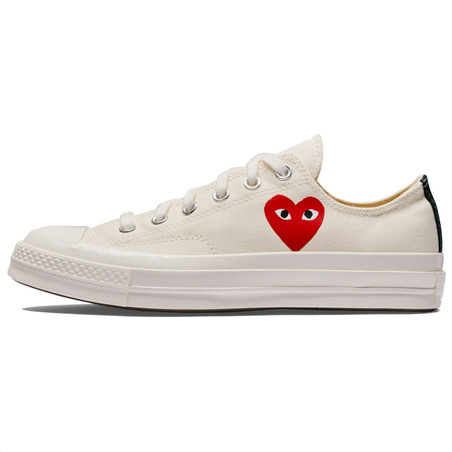CDG Play Abrasion Resistant Lightweight Wear resistant And Lightweight Low top Canvas Shoes Unisex Ecru