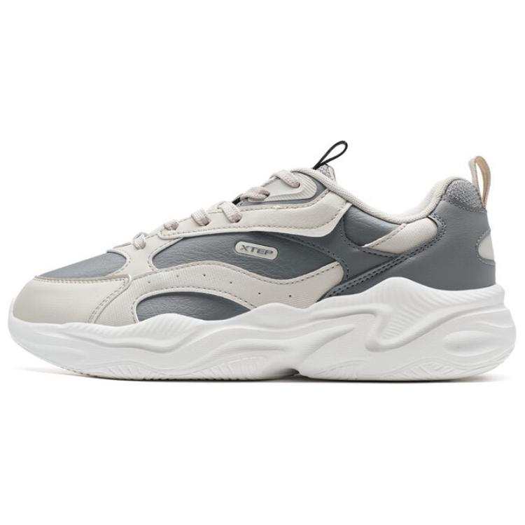 XTEP Non slip Lightweight Low top Casual Shoes Men's Beige Gray
