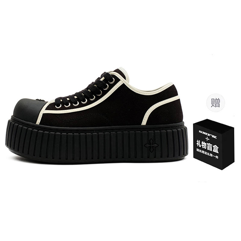 SMFK Low top Skateboard Shoes Women's Black White