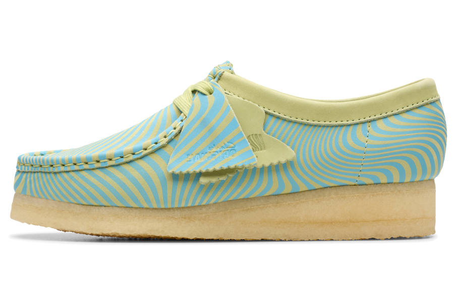 Clarks Cow Leather Low top Casual Shoes Women's Blue