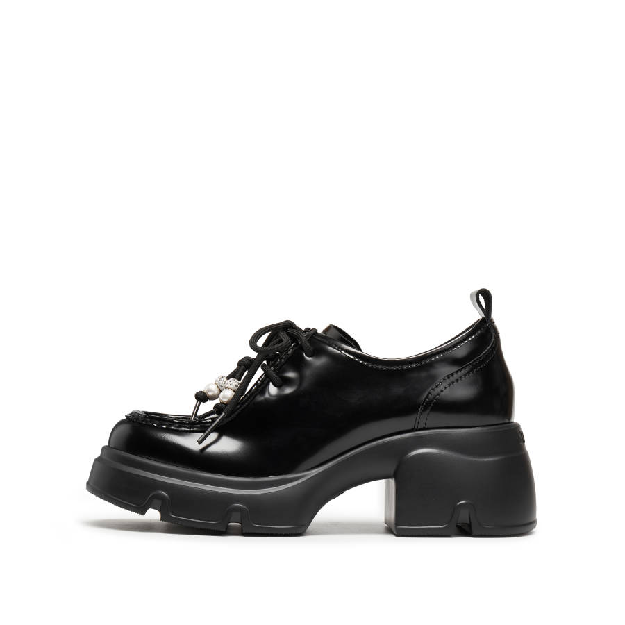 Staccato Lava Dark Chocolate Cow Leather Casual Shoes Women's Truffle Black