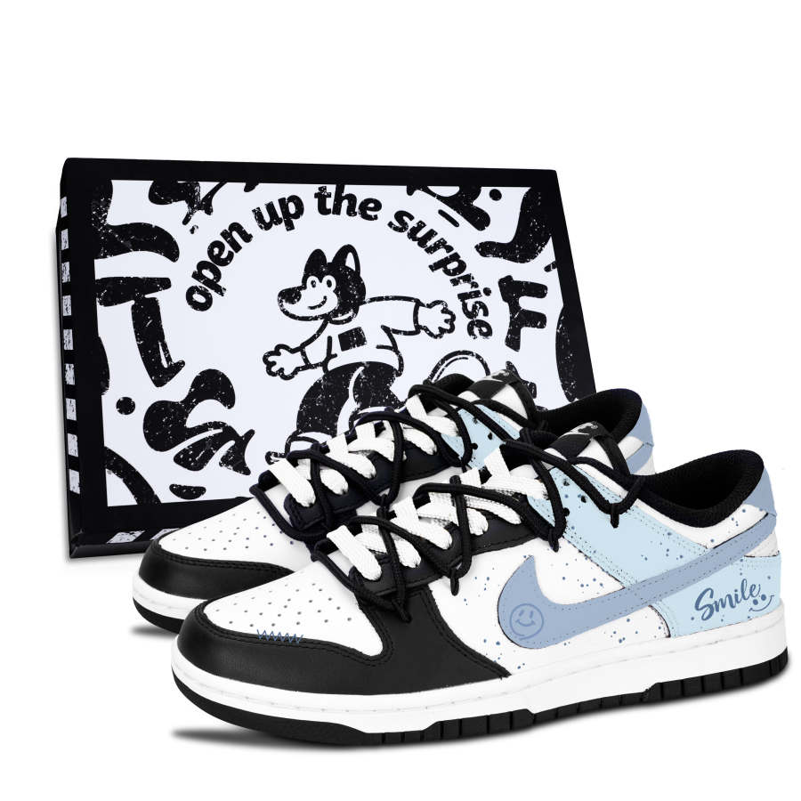 Nike Nike Dunk Black White, Light Blue Elegant Abrasion Resistant Abrasion Resistant Low top Skateboard Shoes Unisex Blue
