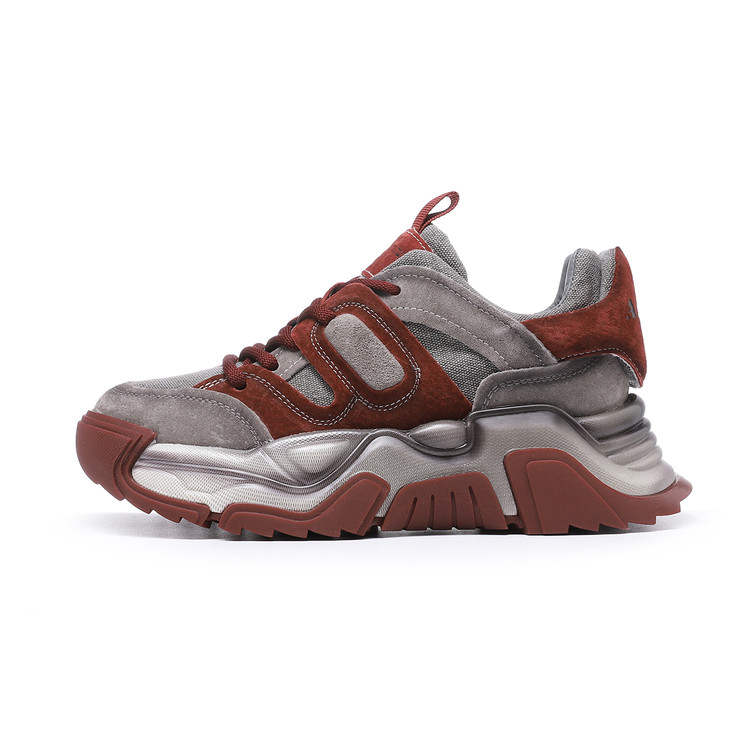 AQUASCUTUM Low top Casual Shoes Women's Gray/Red