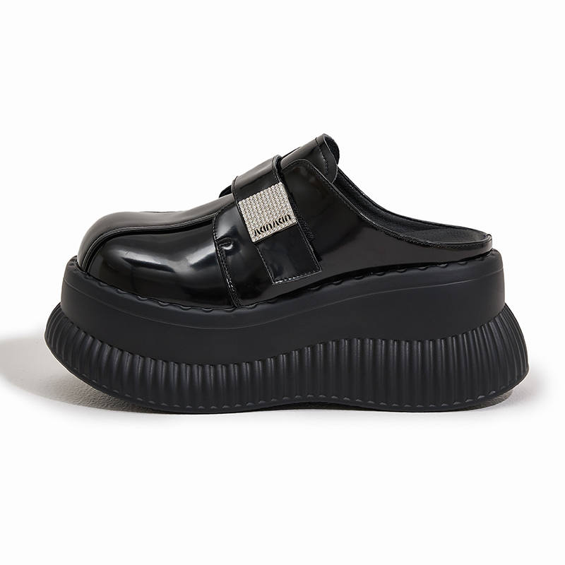 MILANLIANGE Quick Dry Slip Resistant Abrasion Resistant Odor Resistant Closed Toe Slippers Women's Black