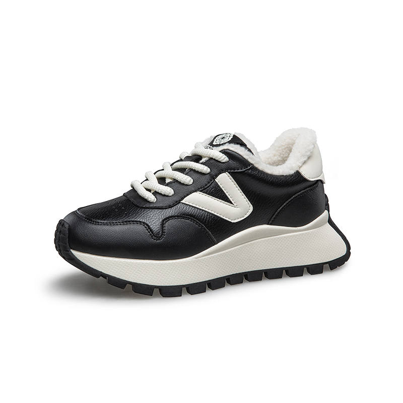 KANGNAI Casual Shoes Women's Low Top Ecru/Black