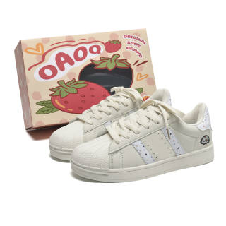 OAOQ White Sneakers Synthetic Leather Low top Skateboard Shoes Women's