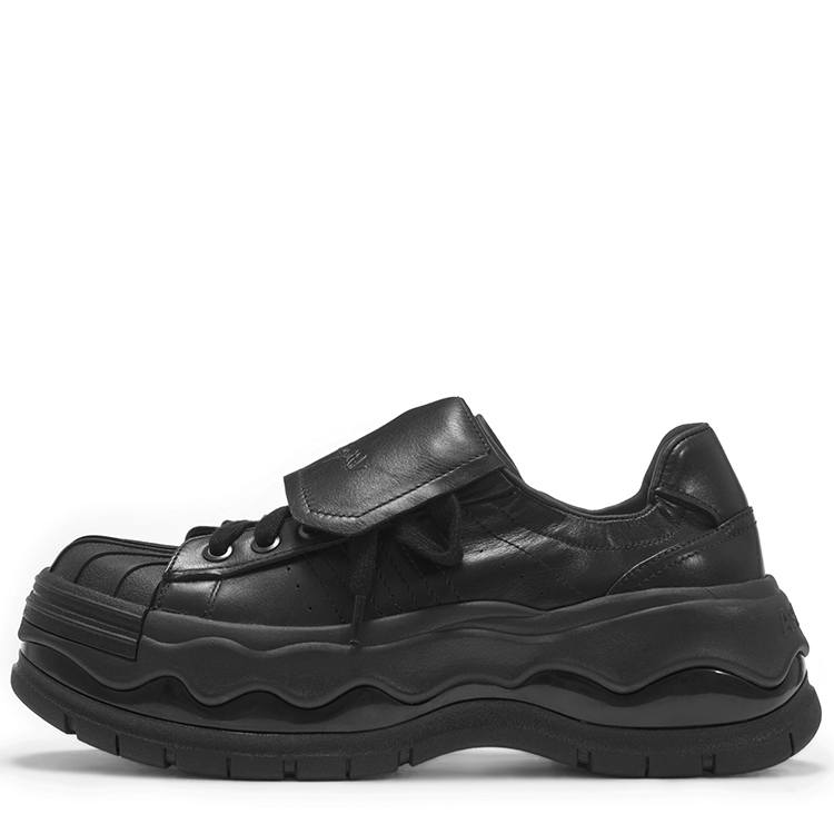 VITTORIO VENTURA Cow Leather Low top Skateboard Shoes Women's Black