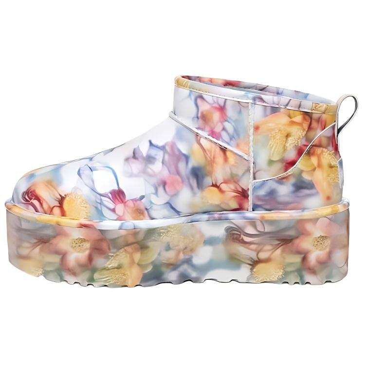 UGG UGG Classic Ultra Mini Platform Boot Collina Strada Light Blue Floral