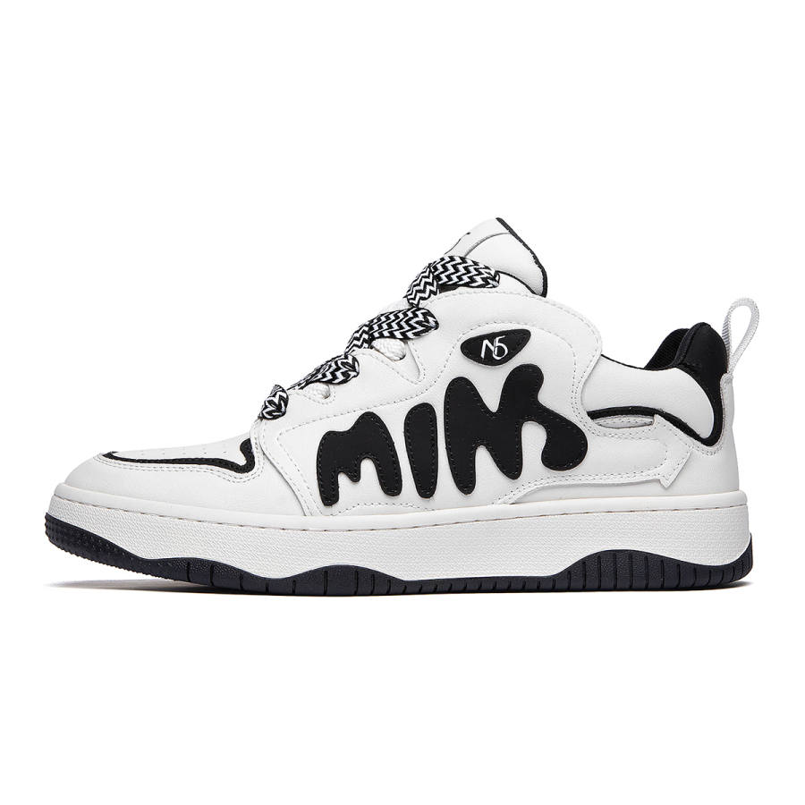 15 MINS Low top Skateboard Shoes Men's Black White