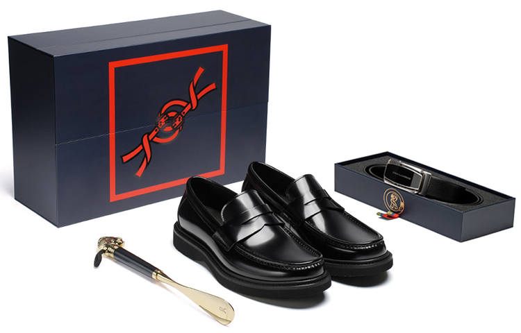 ROBERTA DI CAMERINO Leather Fashion Loafers Men's Black Gift Box Set