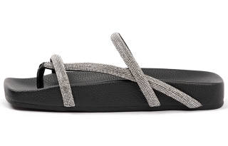 VMe Flip Flops Women's