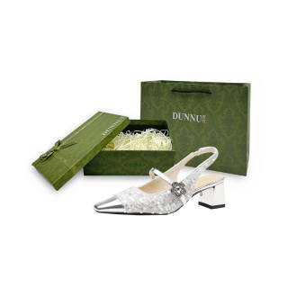 DUNNU Leather Chunky Heel High Heels Women's Box Included