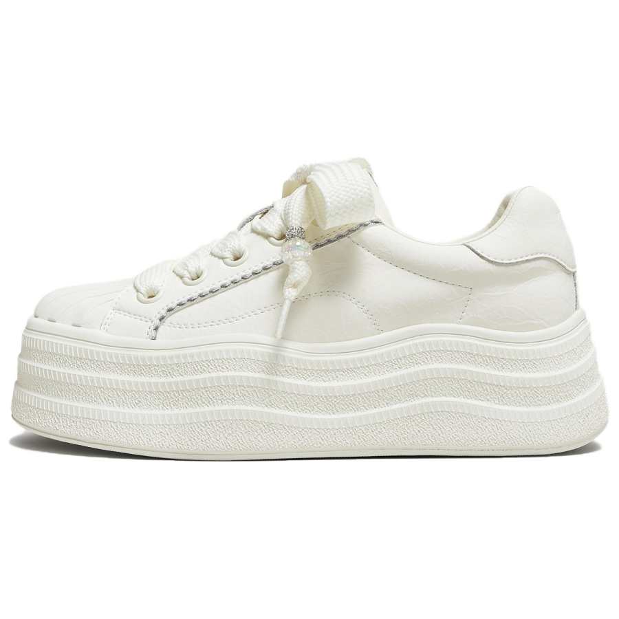 Tata Low top Skateboard Shoes Women's