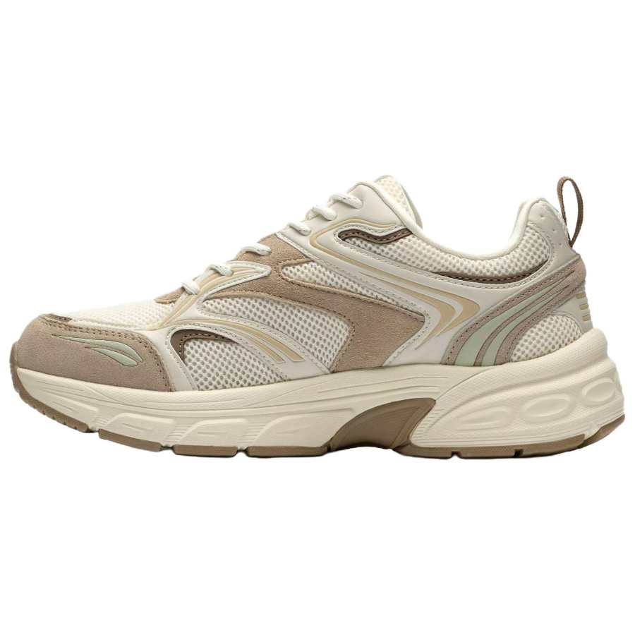 Clarks Axcel Walk Low top Casual Shoes Women's Beige