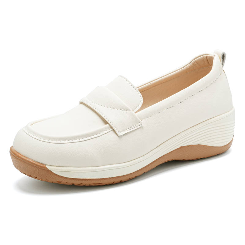 Reivantix Loafers Women's Beige
