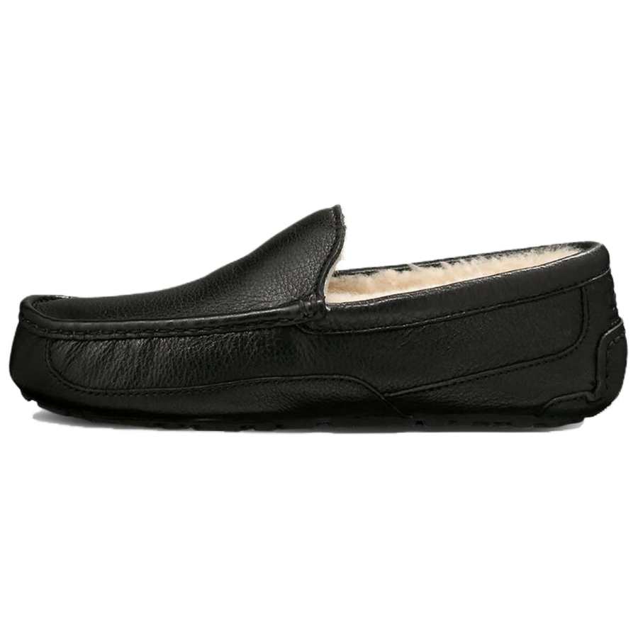 UGG UGG Ascot 'Black'
