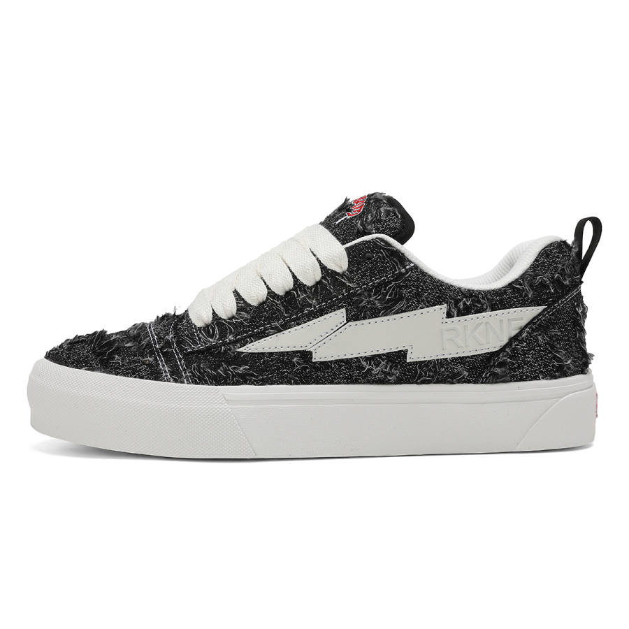 LIGHTNING PANDA Low top Platform Couple Skate Shoes Unisex