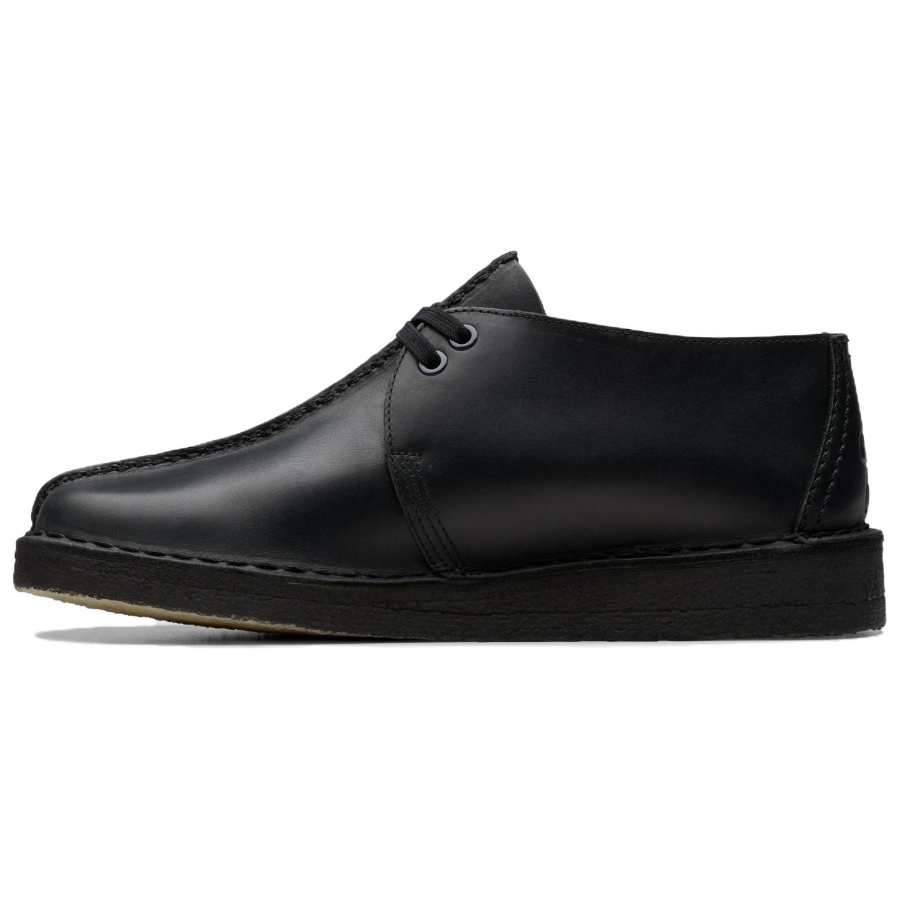 Clarks Desert Trek lace-up boat shoes