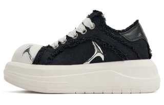 SMILEY White Whale Collection Low top Platform Skateboard Shoes Unisex
