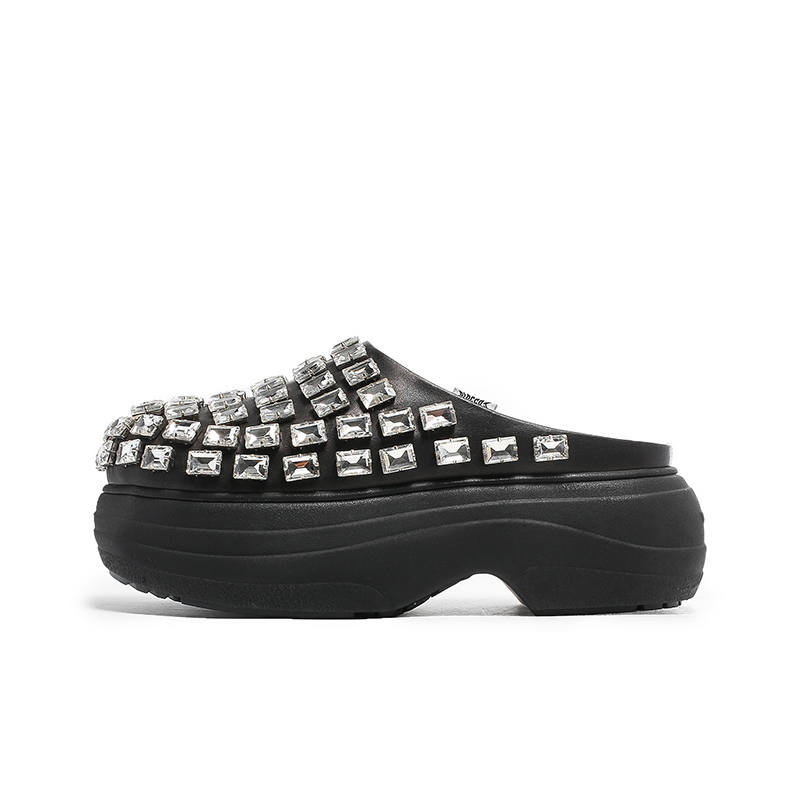 BLOCCO5 BLOCCO5 Rhinestone Stud Closed Toe Slippers Women's