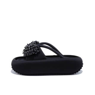 Safiya Abrasion Resistant Abrasion Resistant Slide Slippers Women's