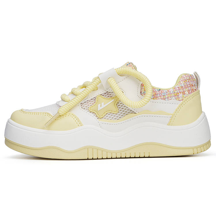 WARRIOR Synthetic Leather Abrasion Resistant Low top Casual Shoes Women's Beige Yellow