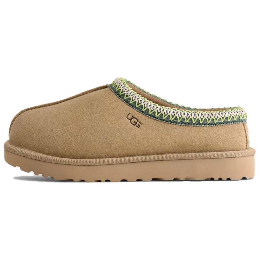 UGG Abrasion Resistant Abrasion Resistant Closed Toe Slippers Women's Brown