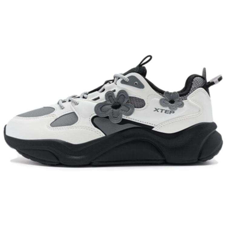 XTEP ZHONGGUOYOUZHENG x XTEP New Year Collection, Myriad Splendors TD Slip Resistant Slip Resistant Low top Casual Shoes