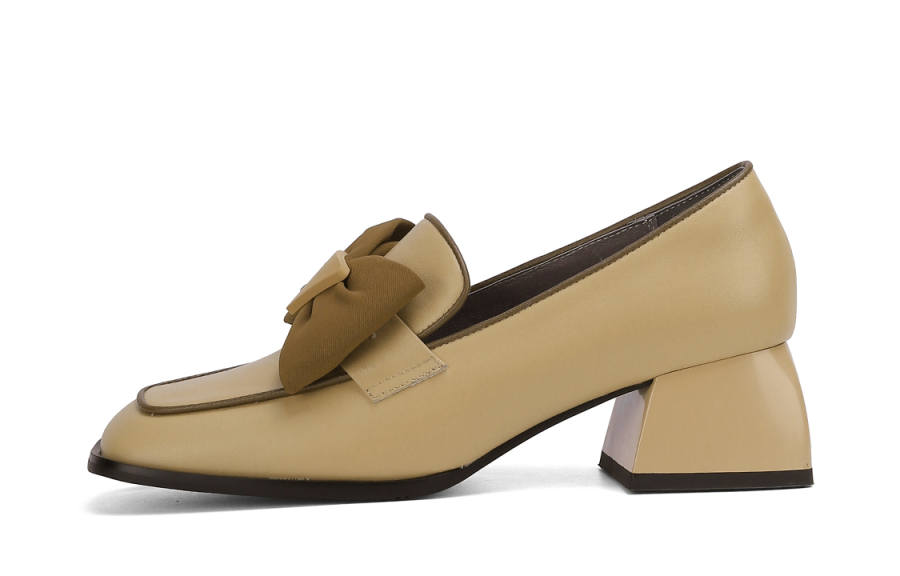 VEDULLAR Loafers Women's Low Top Apricot/Black