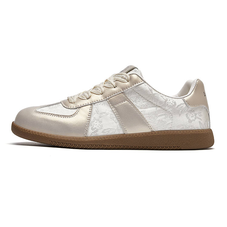 La Chapelle Wear resistant And Lightweight Low top Skateboard Shoes Women's