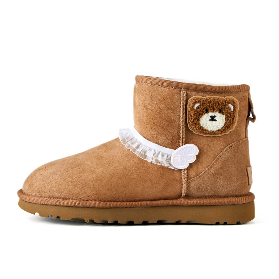 UGG Berry Small Flower Sheepskin Thermal Abrasion Resistant Short Snow Boots Women's Caramel
