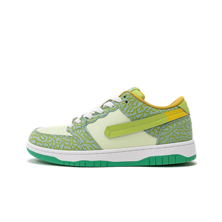 Vandy The Pink Leather Low top Stylish Skateboarding Shoes Unisex Muskmelon Color