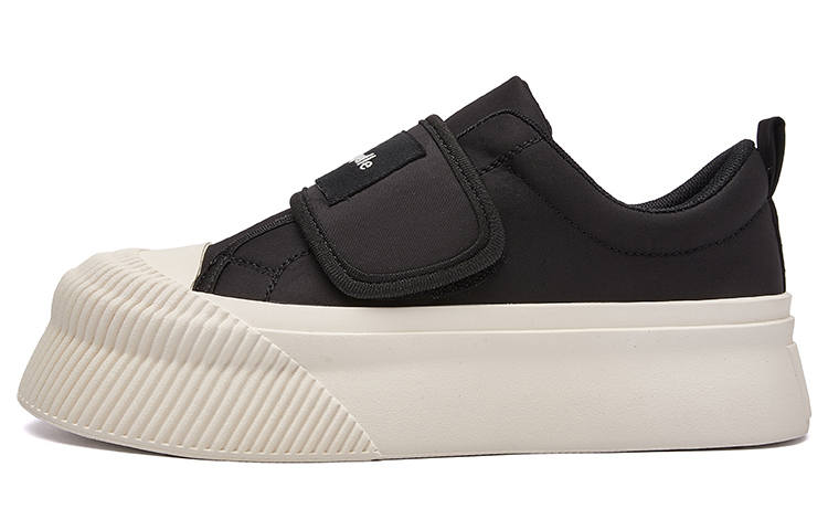 La Chapelle Height Increasing Breathable Height Increasing Breathable Low top Skateboard Shoes Women's