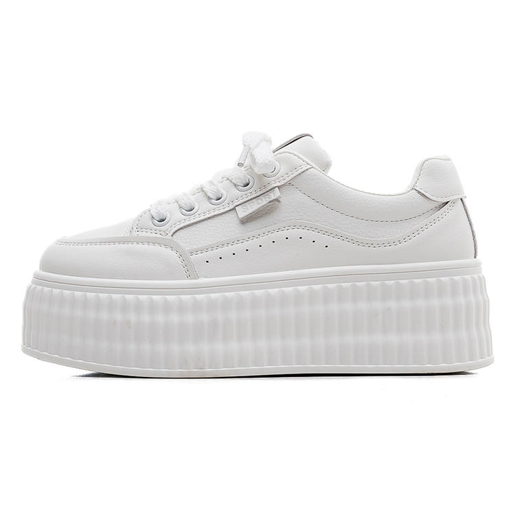 La Chapelle Abrasion Resistant Lightweight Breathable Slip Resistant Low top Skateboard Shoes Women's White