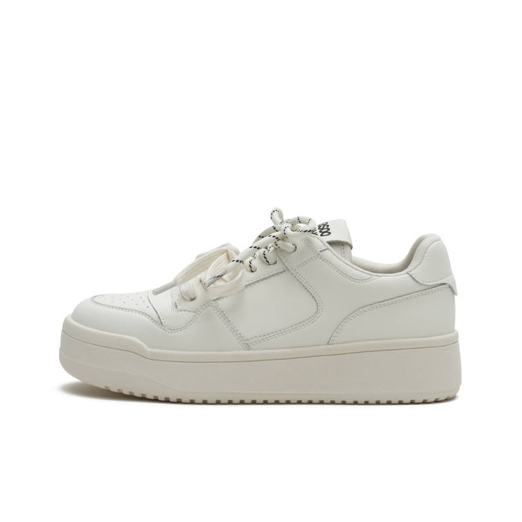 MASOOMAKE Lightweight Low top Skateboard Shoes Women's