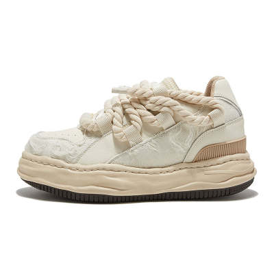 DVO Slip Resistant Abrasion Resistant Low top Stylish Skateboarding Shoes Unisex Beige